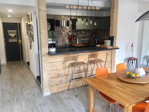 Vends appartement rénové plein de charme - 51m²