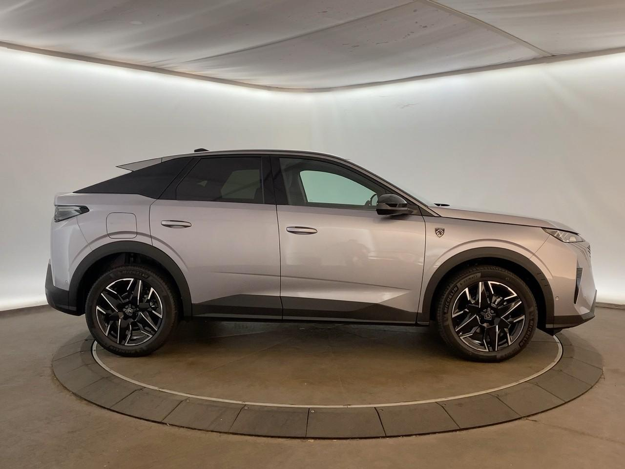 Peugeot 3008 hybrid 145 e-dcs6 gt — photo 4