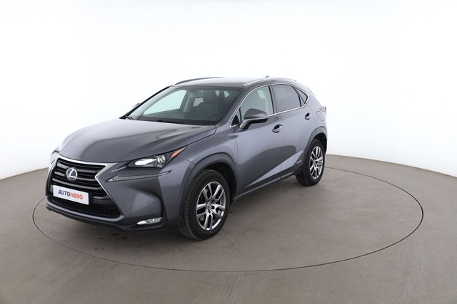 Lexus NX-Serie 300h Luxe 4WD Auto
