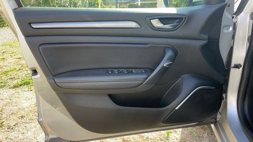 Renault Megane Estate 1.5 dCi 110 - Intens – 2018 – 111679 km – Diesel – Boîte Manuelle — photo 62