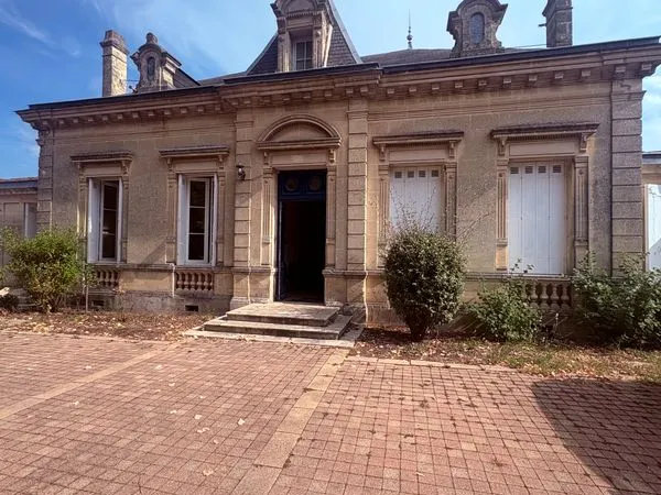Local commercial lumineux 23m2