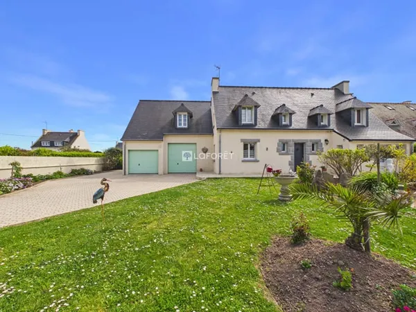Maison 8 pièces 202 m²