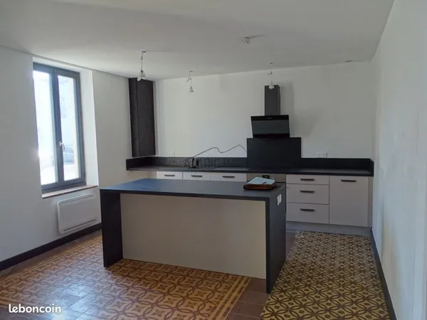 Propriété 5 pièces 136 m²