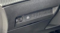 Peugeot 2008 1.5 BlueHDi 110ch S&S Allure Pack — photo 18