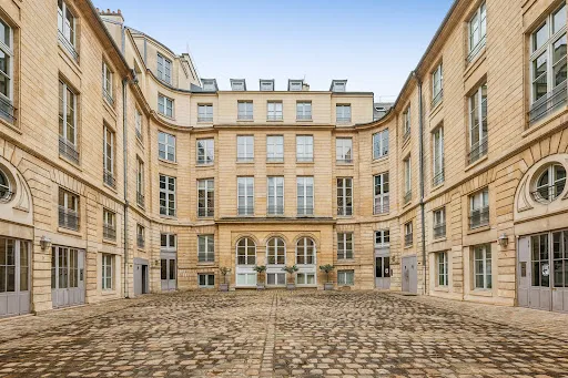 Appartement 4 pièces 104 m²