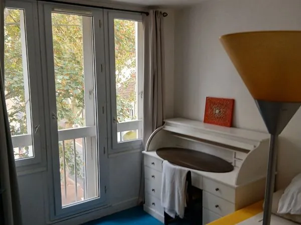 Chambre indépendante chez l'habitant