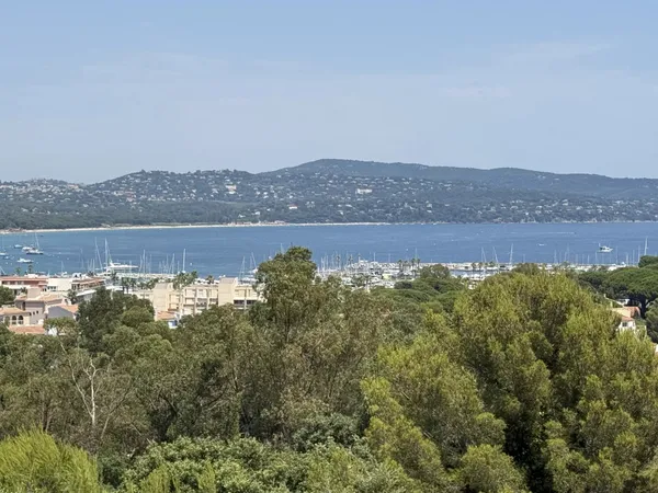 Appartement T3, vue mer, Cavalaire