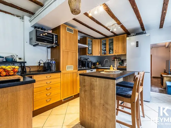 Maison atypique Bornel 160m²