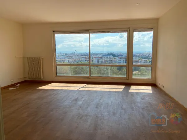 Appartement STRASBOURG 4 pièce(s) 104 m2 avec Balcon