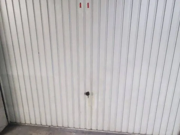 Parking 14 m²