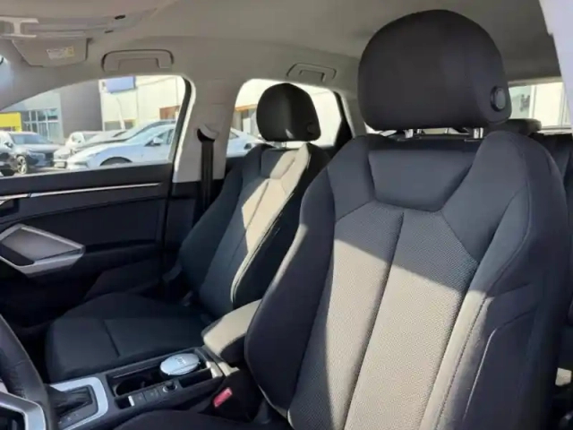 Audi Q3 sportback 35 tfsi 150ch advanced s tronic 7 — photo 7