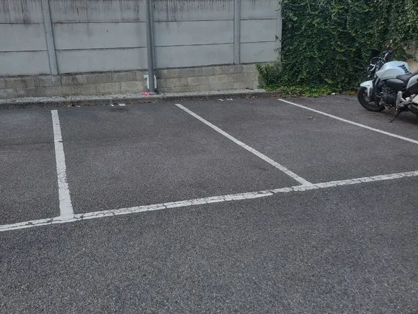 Place de parking sécurisée