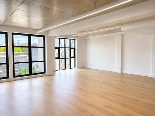 Bureaux 556 m²