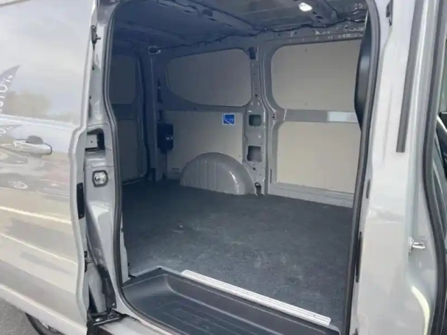Ford Custom transit  fg 320 l1h1 2.5 duratec 232ch hybride rechargeable limited cvt — photo 12