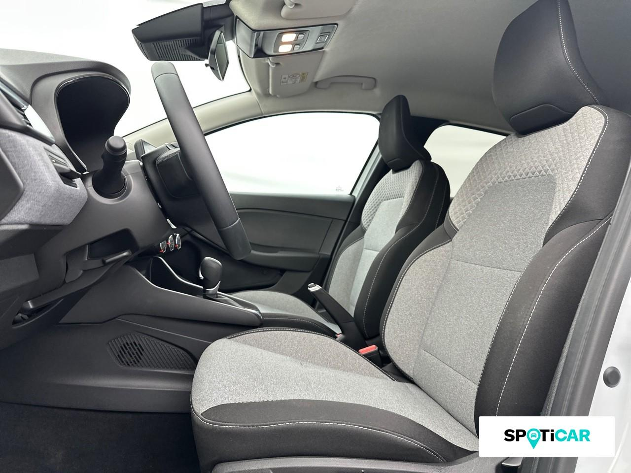 Renault Clio 1.0 tce 90 cvt evolution business — photo 9