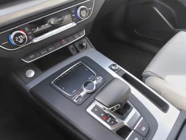 Audi Q5 2.0 190 ch design luxe quattro — photo 19