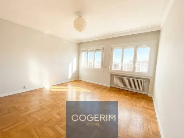 Appartement 4 pièces 82 m²