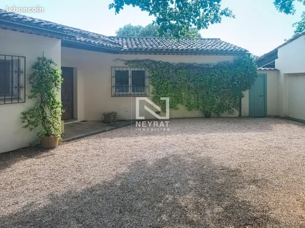 Villa 5 pièces 140 m²