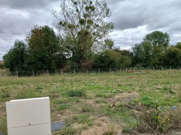 Terrain 384 m²