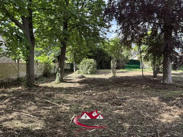 Terrain constructible 764 m²