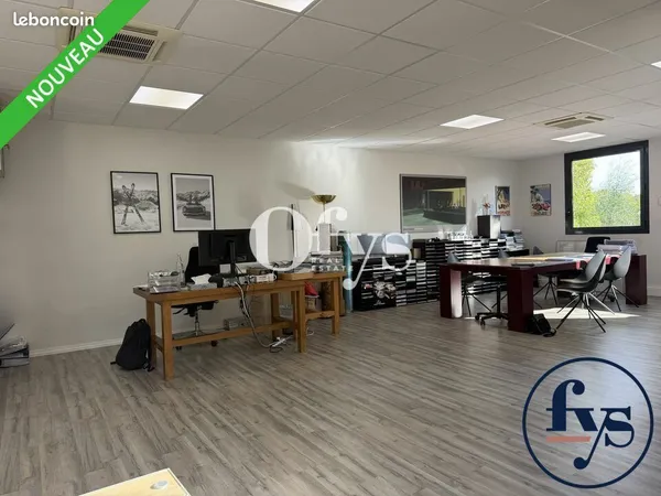 Bureaux 99 m²