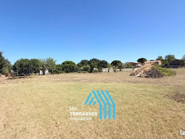 Terrain 734 m² Le Teil