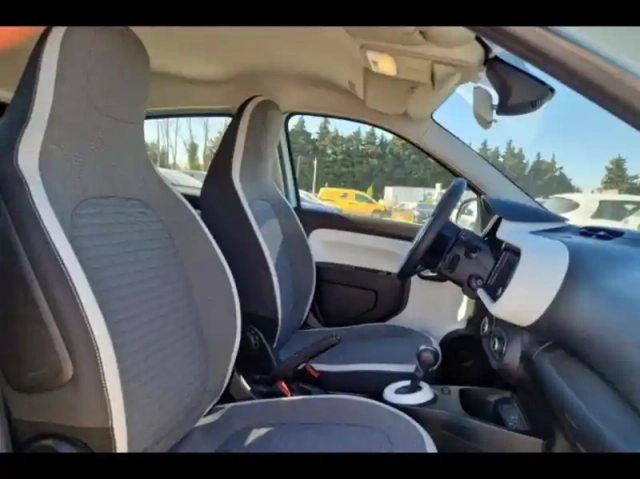 Renault Twingo e-tech electric equilibre r80 achat intégral — photo 10