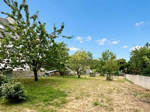 Terrain 707 m²
