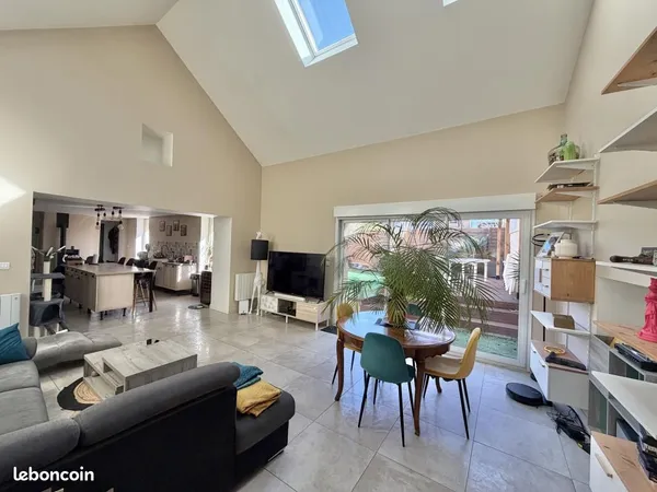 Maison 5 pièces 135 m²