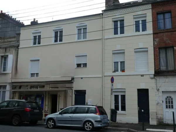 Immeuble 75 m²