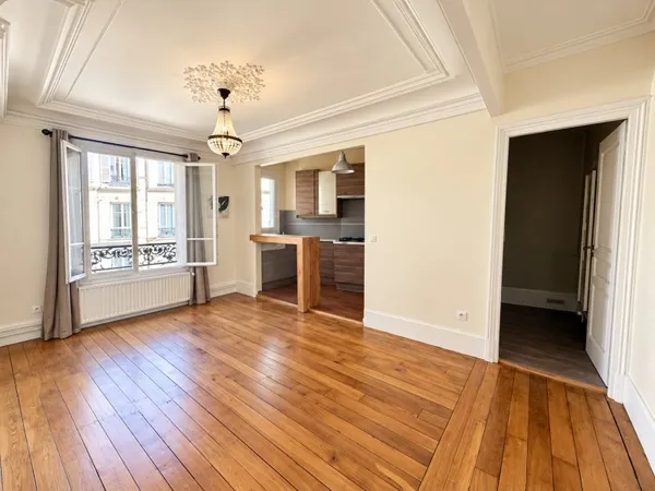BAIL CIVIL - 3 PIECES - 63,60 m² - RUE DE MIROMESNIL - PARIS 8