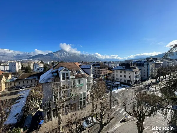 Appartement 96 m² - 4 chambres - entièrement rénové et meublé