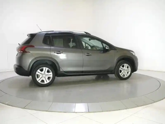Peugeot 2008 puretech 130ch s&amp;s bvm6 — photo 5