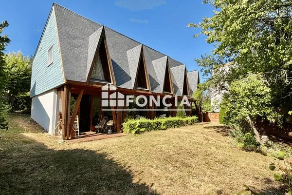 Maison 5 pièces 134 m²