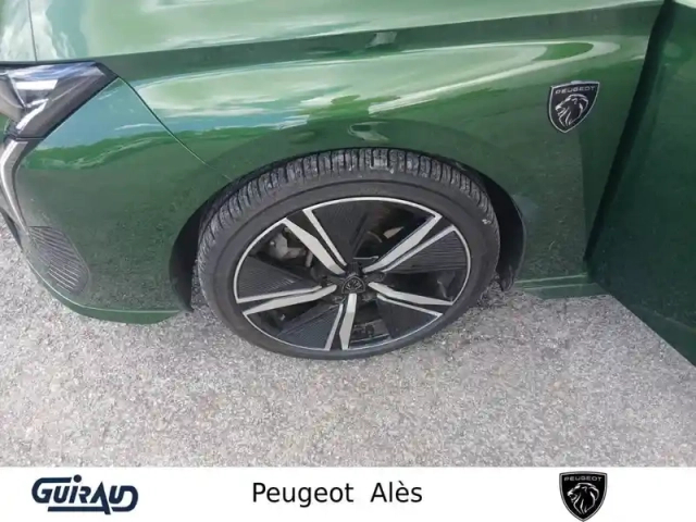 Peugeot 308 phev 225 e-eat8 — photo 12