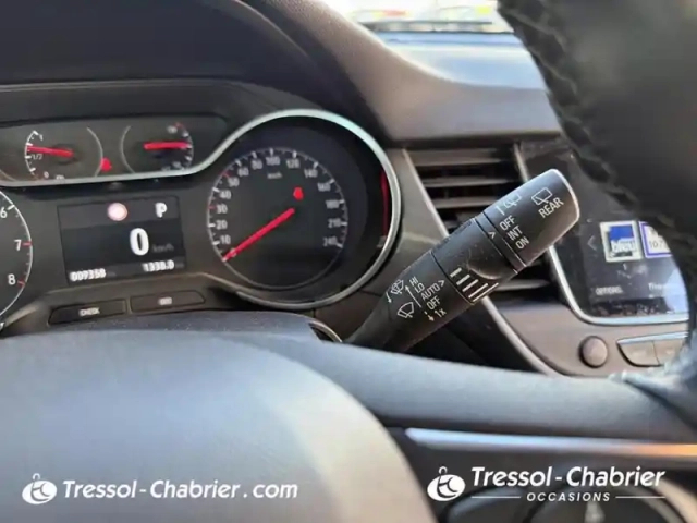 Opel Crossland 1.2 turbo 130 ch bva6 elegance business — photo 18