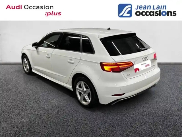 Audi A3 sportback 40 e-tron 204 s tronic 6 — photo 7