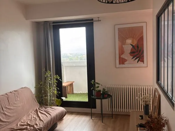 Appartement meublé tour mont blanc 18ème étage