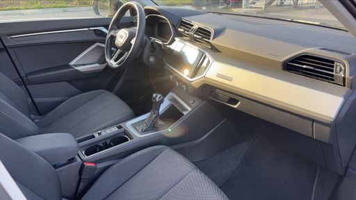 Audi Q3 2.0 TDI 150 S-Tronic 7 - Business Line – 2022 – 80028 km – Diesel – Boîte Automatique — photo 21