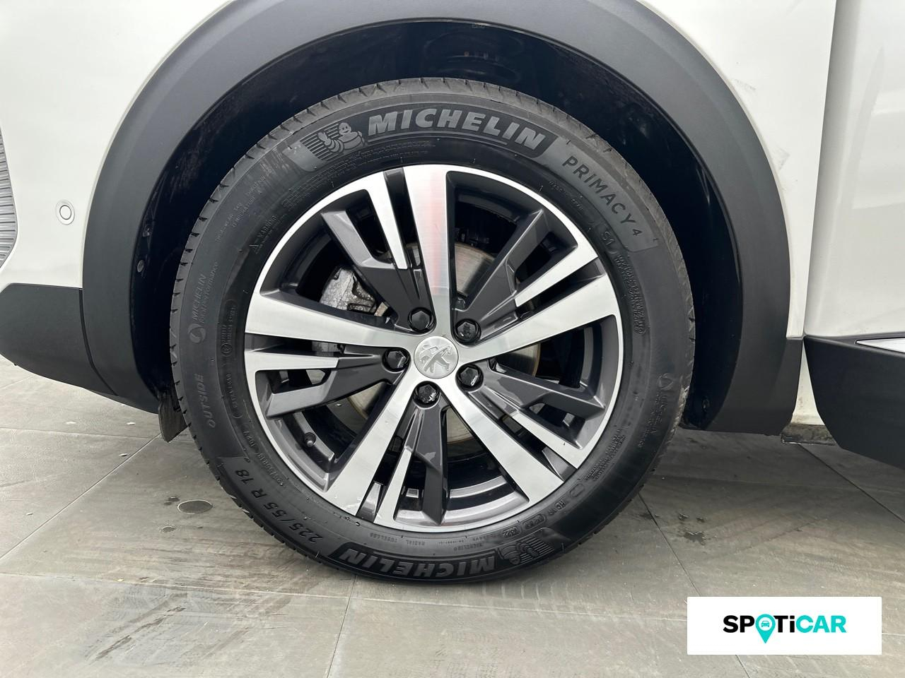 Peugeot 3008 1.2 puretech 130ch s&s roadtrip eat8 — photo 11