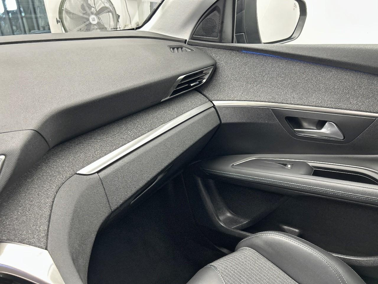 Peugeot 3008 hybrid 225 e-eat8 allure pack — photo 25