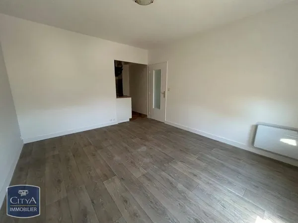 À LOUER : Appartement T2 situé au coeur de Périgueux, dan....