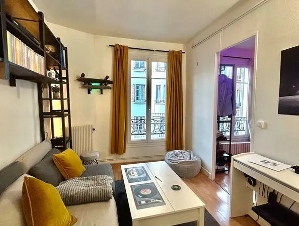 Charmant appartement rénové de 27 m² - Asnières-sur-Seine quartier centre - Idéalement situé entre S