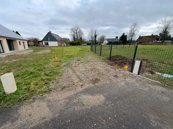 Terrain 730 m²