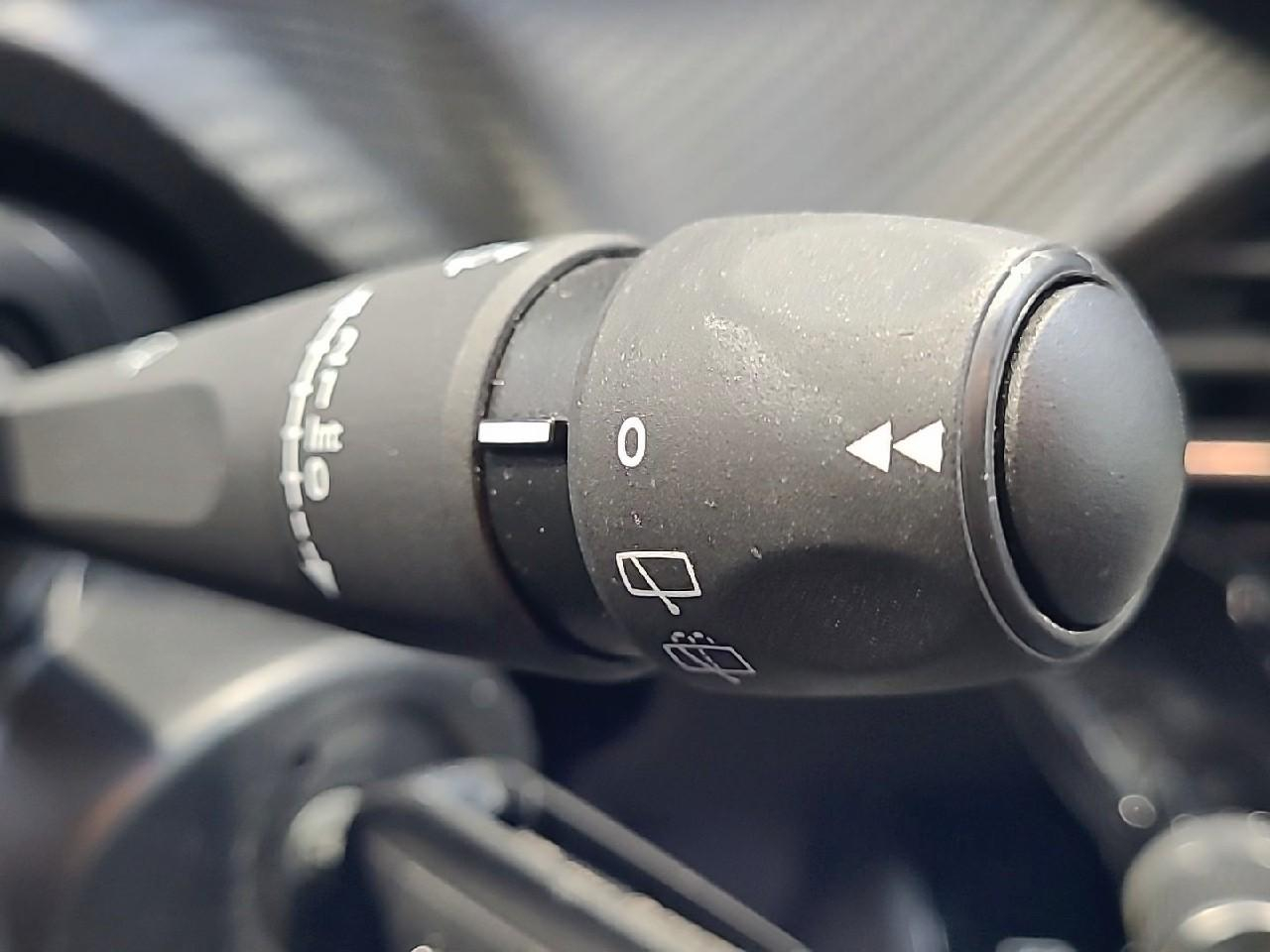 Peugeot 208 puretech 75 s&s bvm5 active pack — photo 21