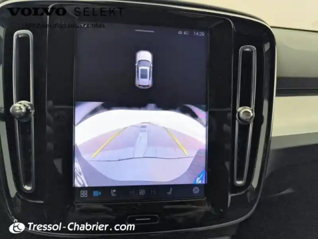 Volvo Xc40 b3 163 ch dct7 plus — photo 10