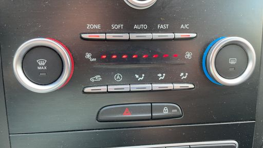 Renault Megane Estate 1.5 dCi 110 - Intens – 2018 – 111679 km – Diesel – Boîte Manuelle — photo 31