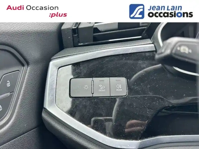 Audi Q3 35 tfsi 150 ch s tronic 7 — photo 20