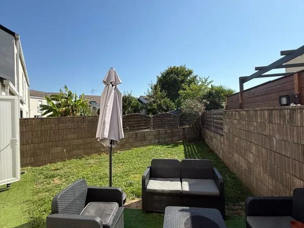 Loue maison Montreuil Juigné 93 m2