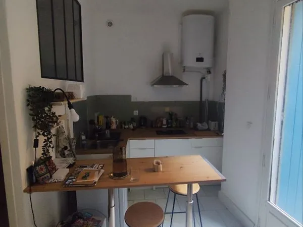 Studio meublé 22m2 à louer - Centre ville de Mèze